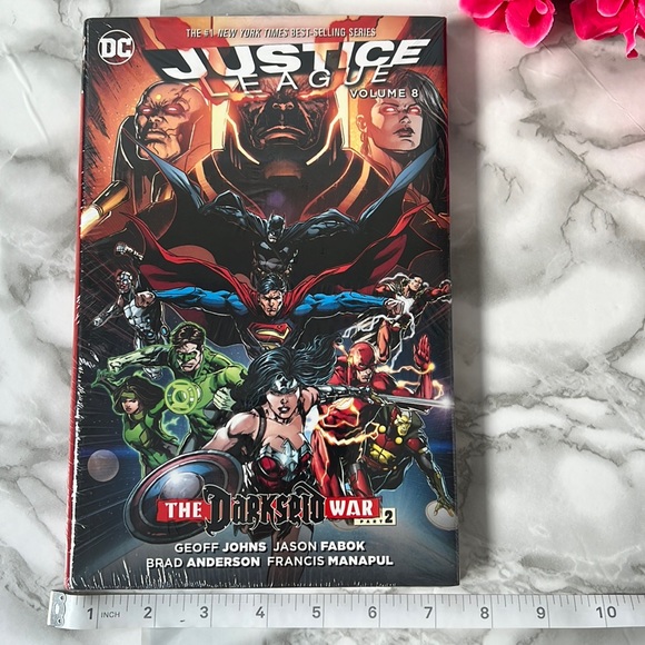 DC - Justice League Volume 8: The Darkseid War Part 2 - ISBN 978-1-4012-6341-6 - Picture 1 of 4